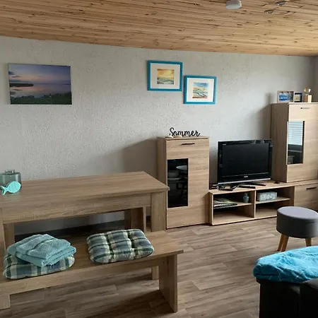 Kleines Ferienhaus In Saal