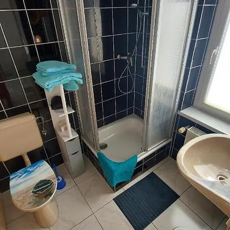 Kleines Ferienhaus In Apartment *